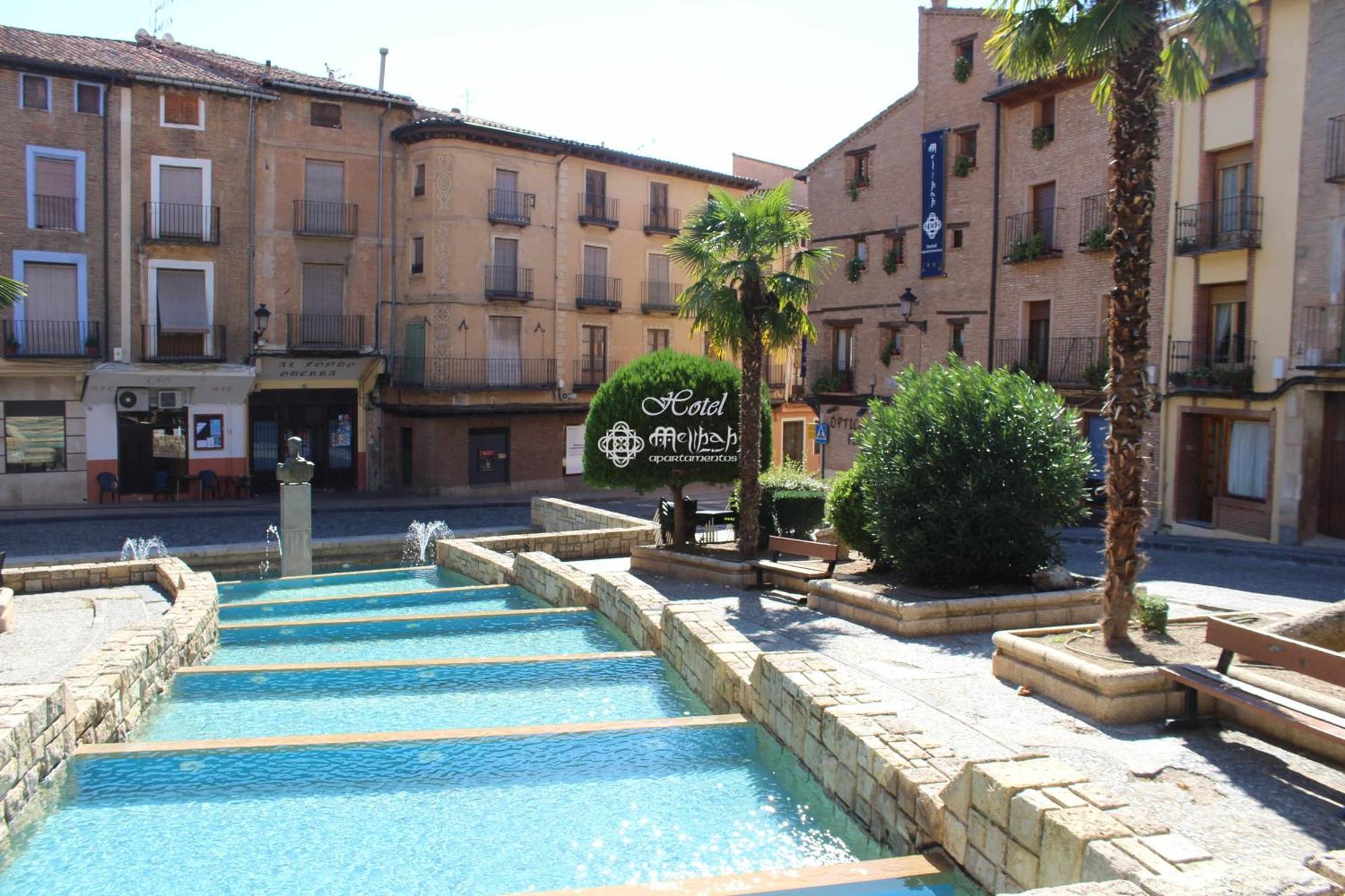Hotel Apartamentos Melihah Daroca Kültér fotó